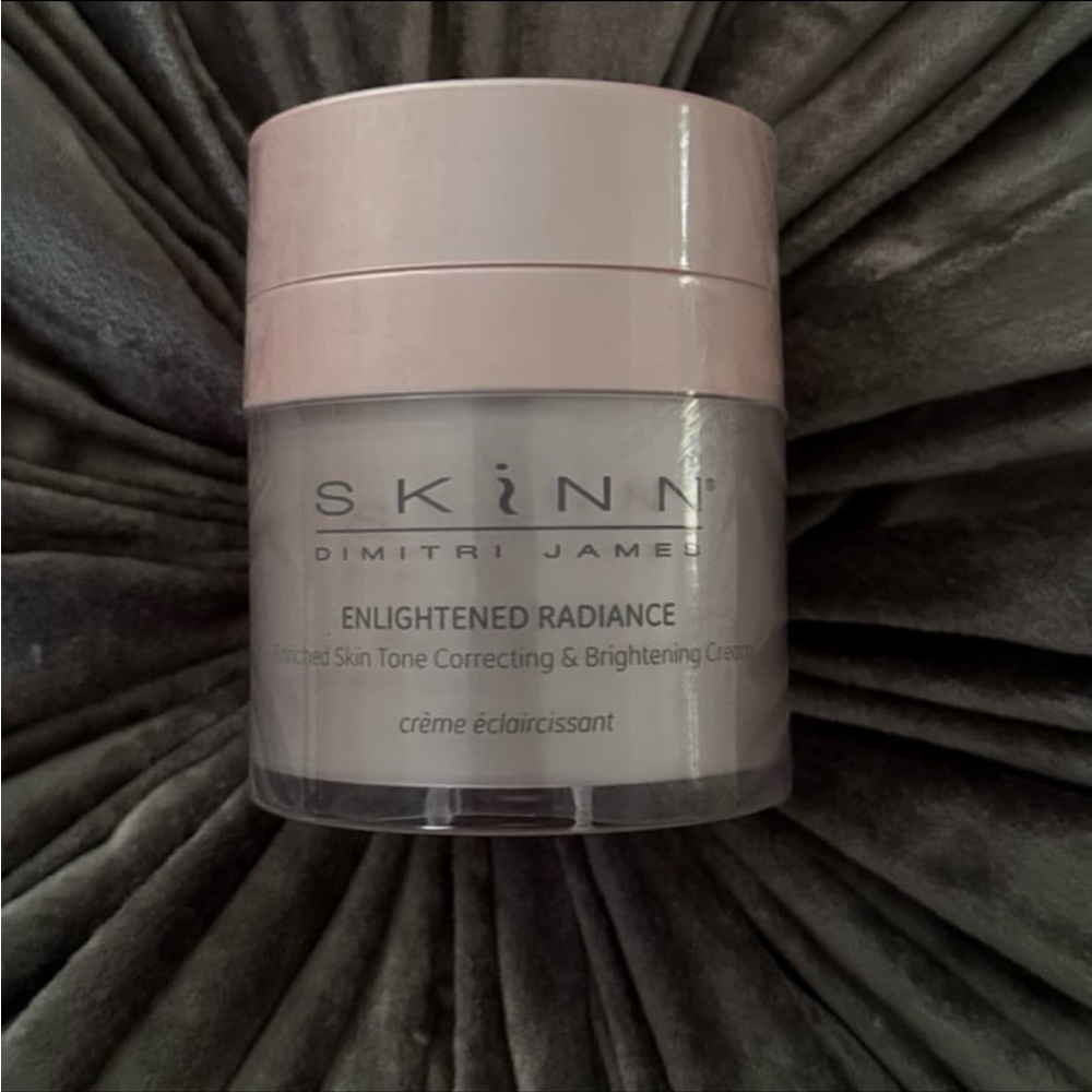 SKINN Enlightened Radiance Moisturizer - Light Pink & Silver Jar